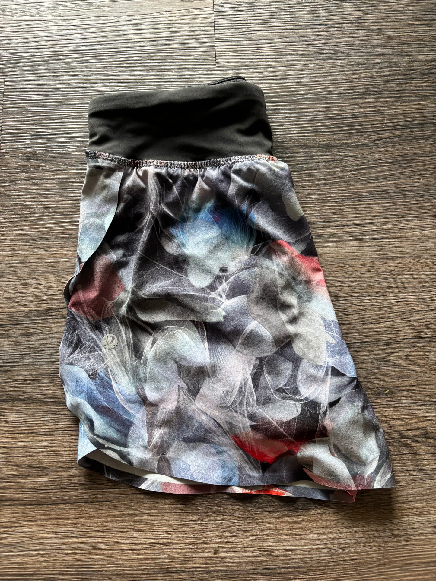 Fast and Free Reflective HR Short 3”