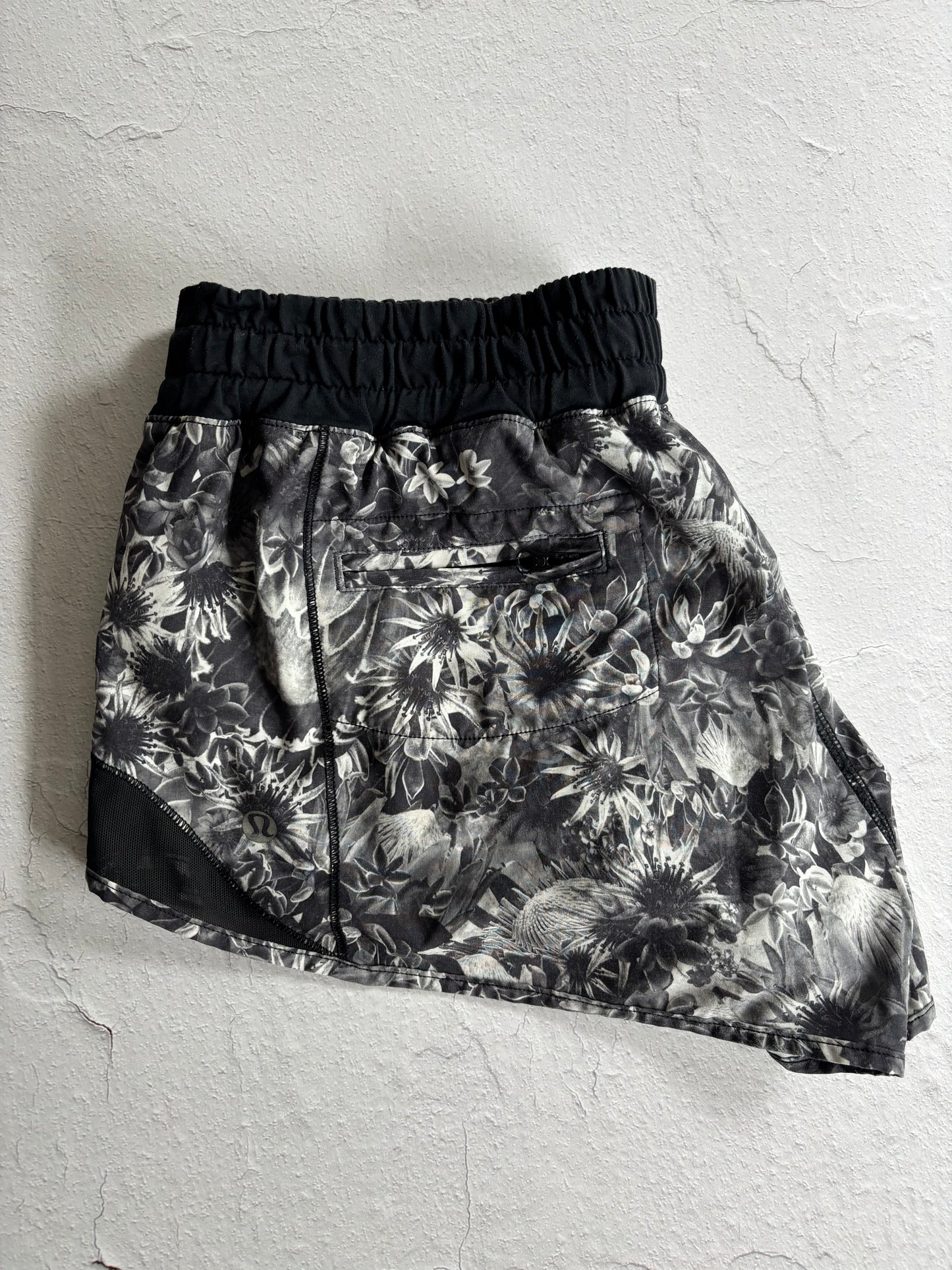 Hotty Hot Short 2.5”